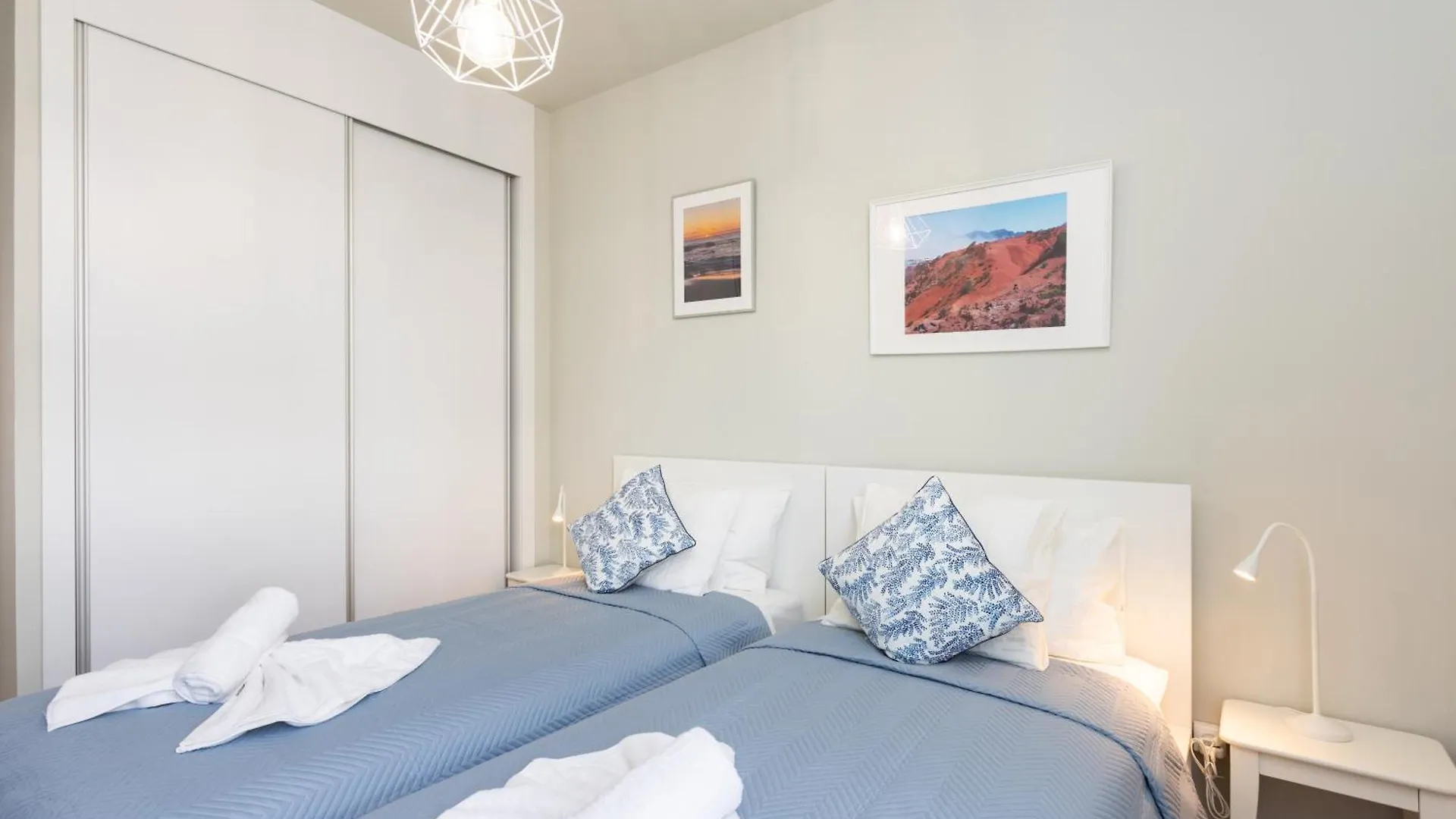 Home2Book Cozy & Modern Apt, Pool & Terrace Abades